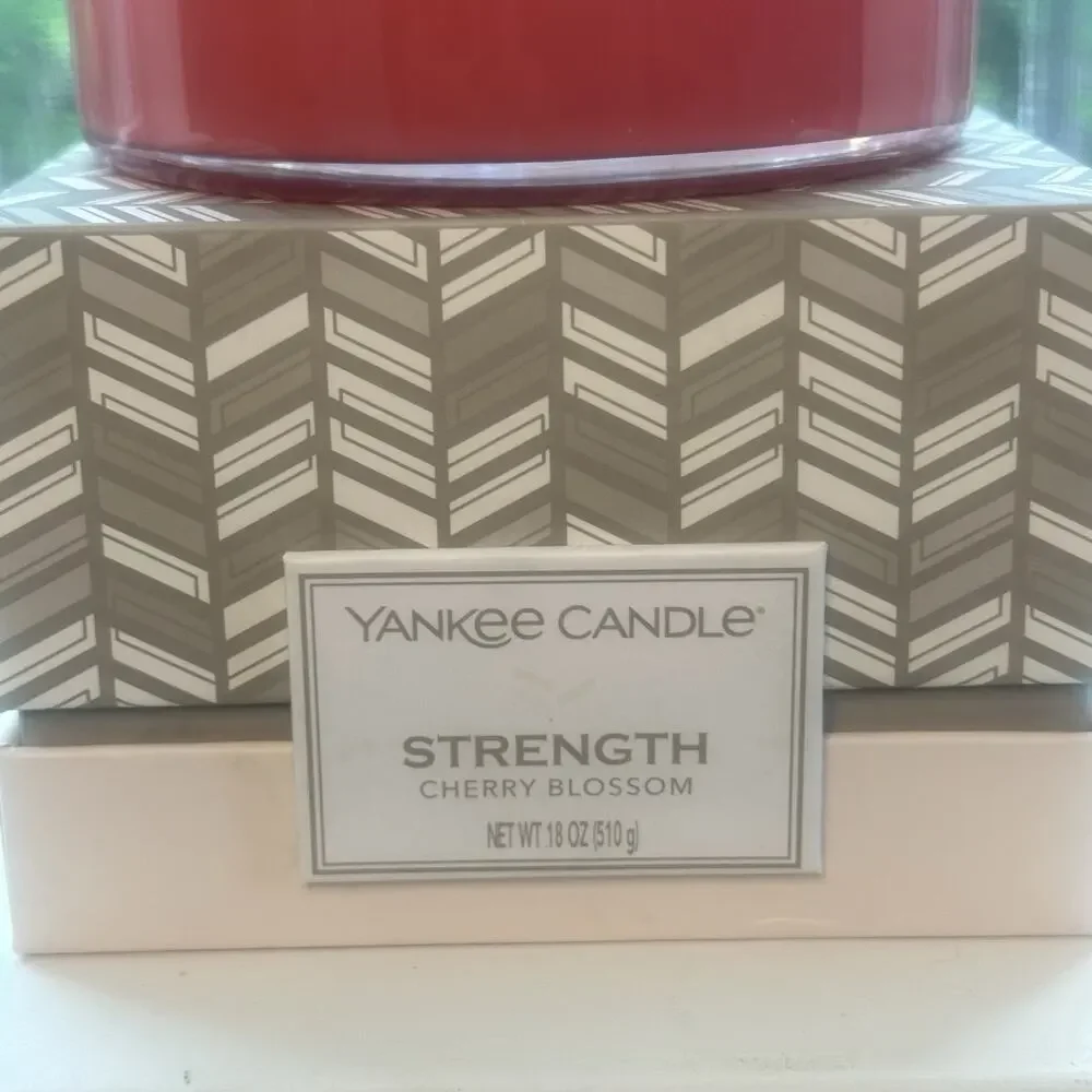 Yankee Candle Making Memories Collection Strength Cherry Blossom Scent 3-Wick